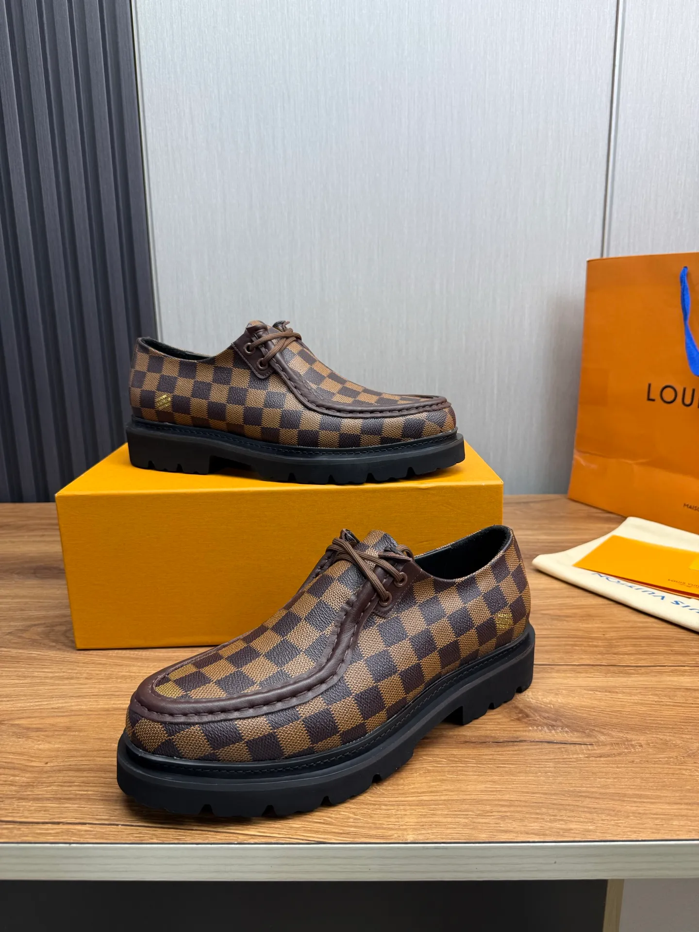 Factory 680💰 LV. Men's business casual leather shoes, all made of imported original brand leather, just to create a more comfortable wearing experience, original non-slip and wear-resistant outsole ✔️16-45 (38.45 non-returnable)